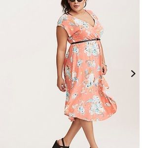 Torrid floral paisley  v hem challis dress size 2